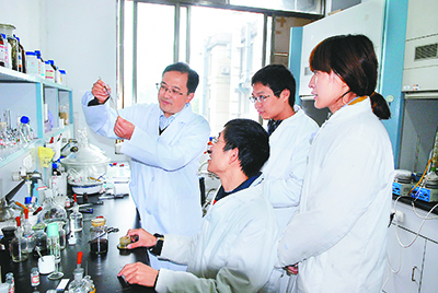 冯小明：激发青年科研热情成就中国科学未来